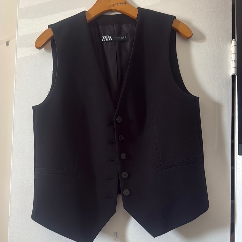 Zara Black Sleeveless Vest Top